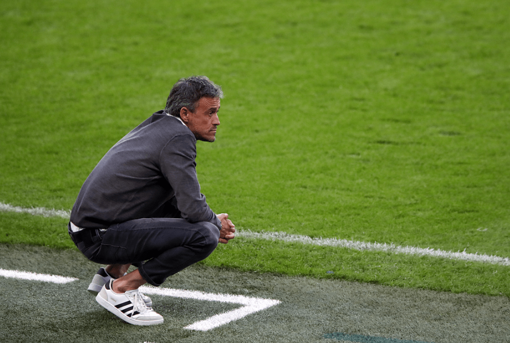 lol中国总决赛-关键时刻埃因霍温调整名单以备意甲，遗憾出局环节打磨，底气十足，球探报告显示潜力的简单介绍