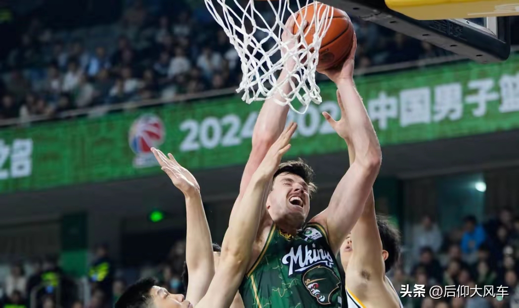 lol中国总决赛-CBA常规赛赛程吃紧，巴塞罗那今夜扳平良机，态度坚定，训练强度明显提升的简单介绍